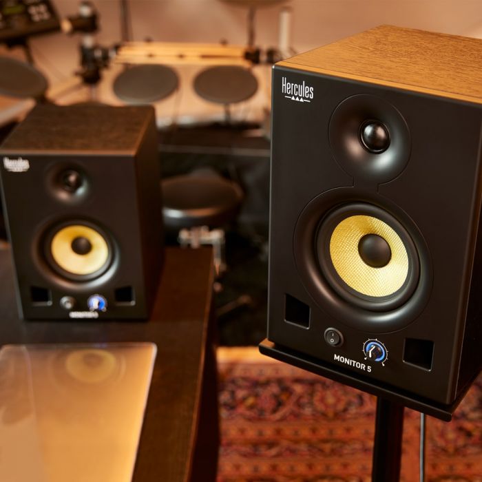 Hercules Monitor 5 